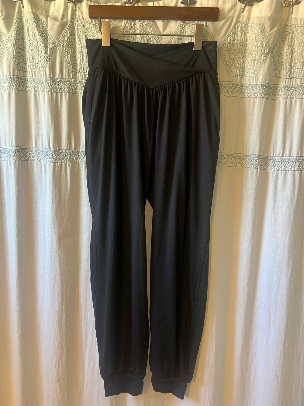 Sunyaa yoga collection pants